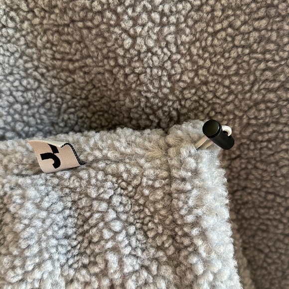 JoyLab Women’s 3/4 zip Sherpa Pullover - Picture 7 of 8